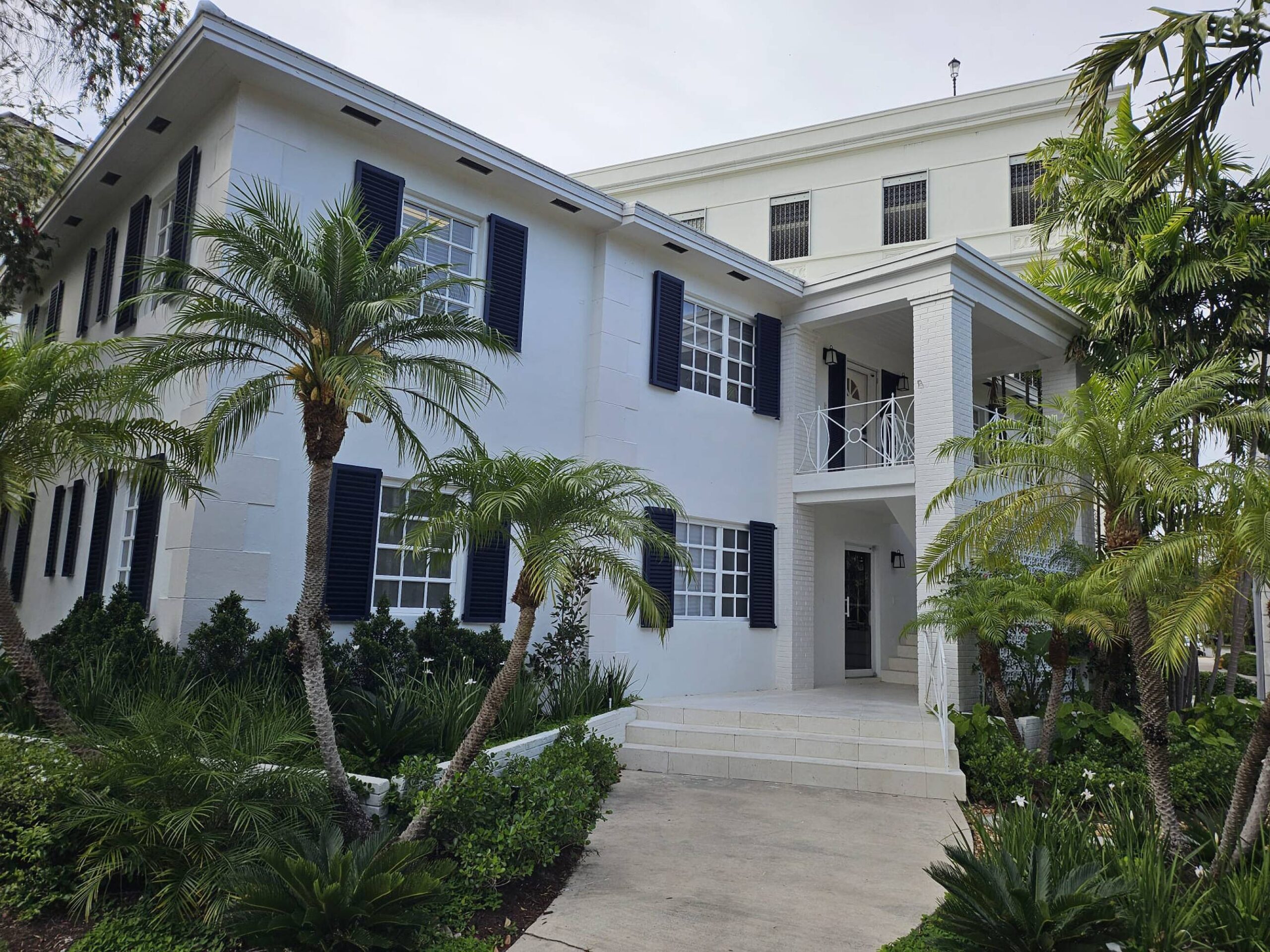 Coral Gables Office Space Available – Sunset Drive