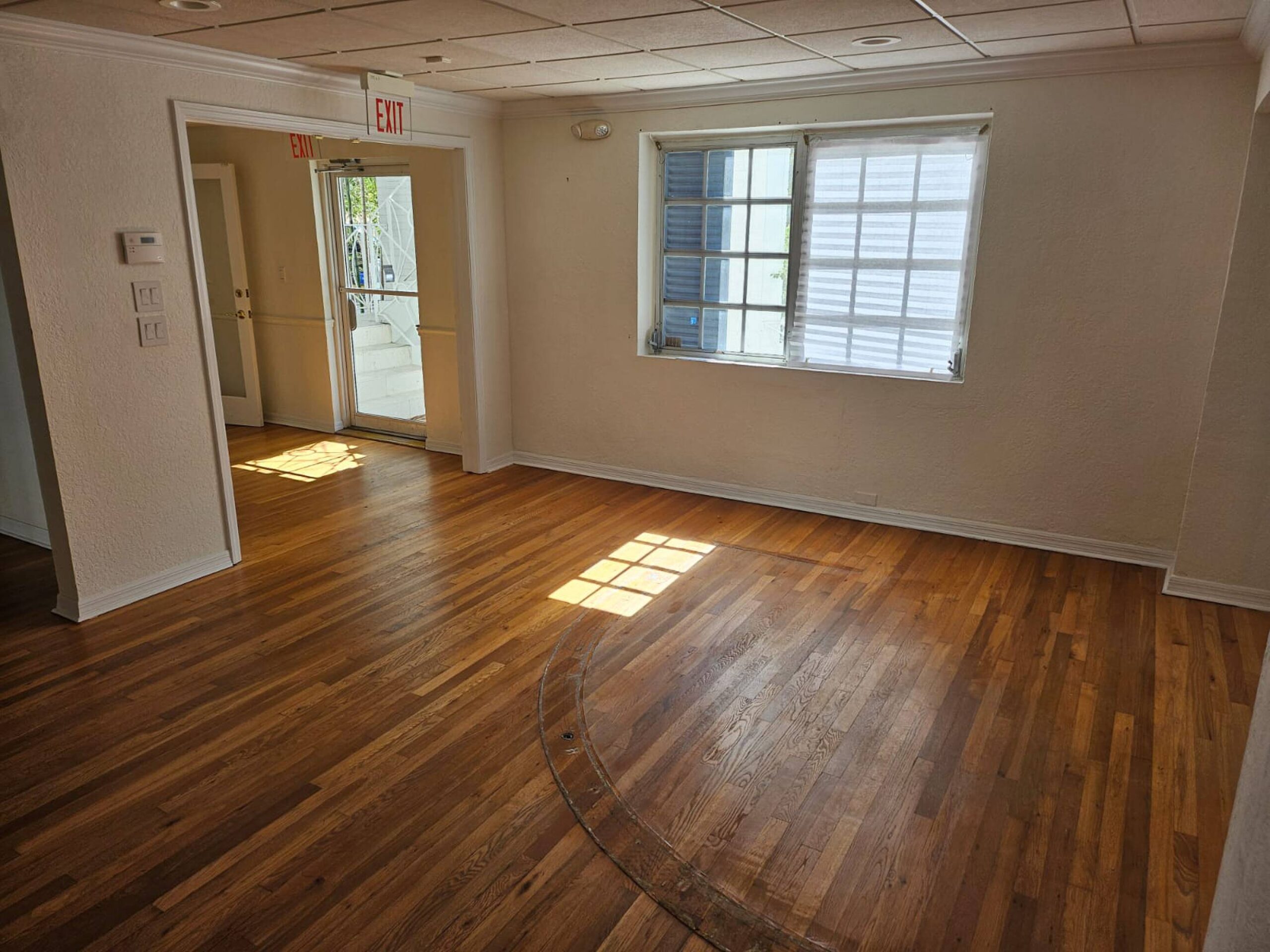 Coral Gables Office Space Available – Sunset Drive