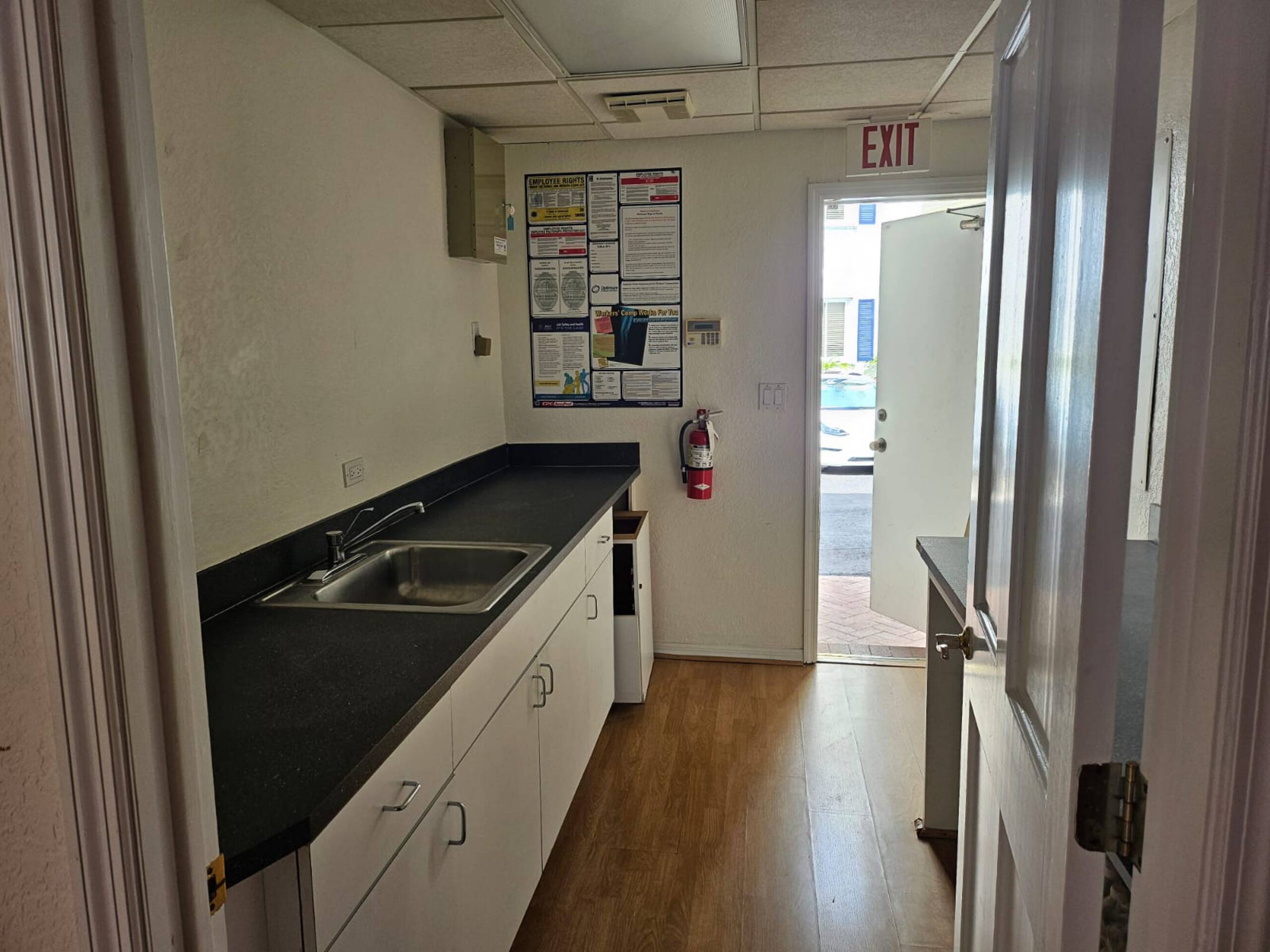 Coral Gables Office Space Available – Sunset Drive