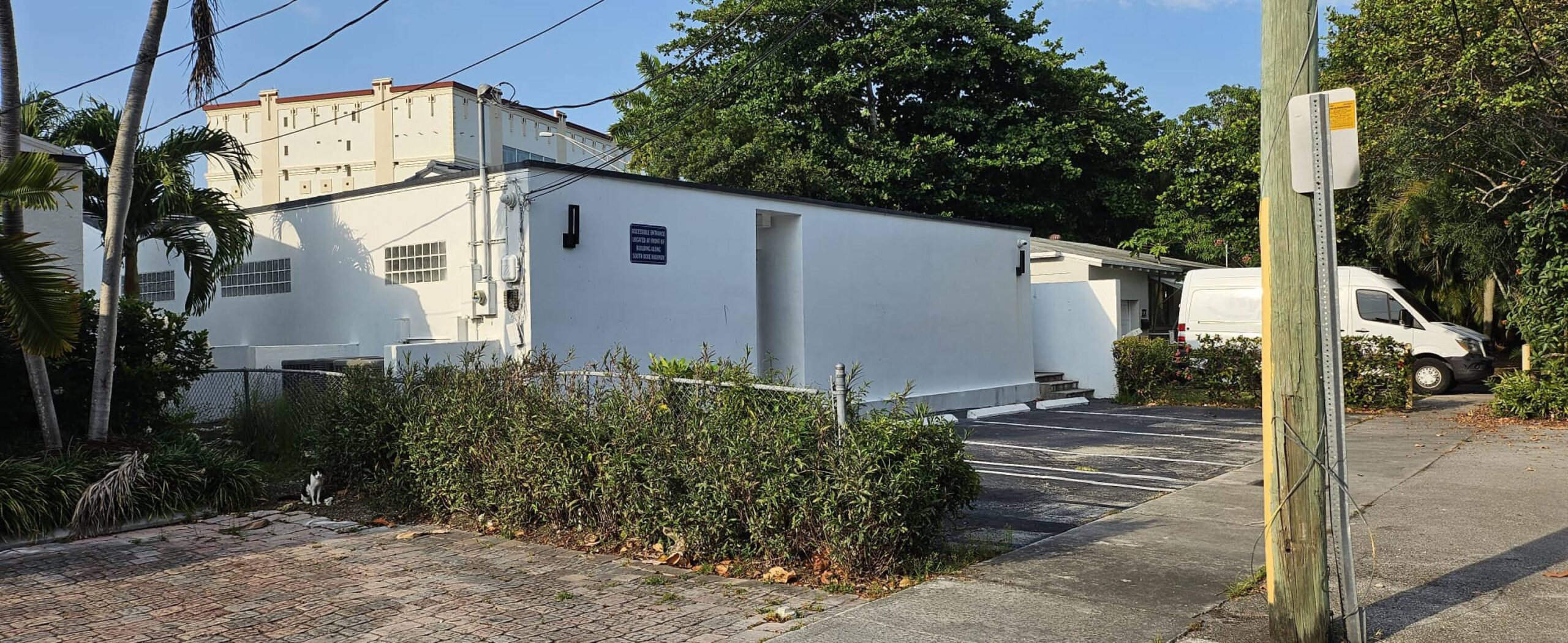 For Lease: PRIME RETAIL/OFFICE LEASING OPPORTUNITY ON US-1