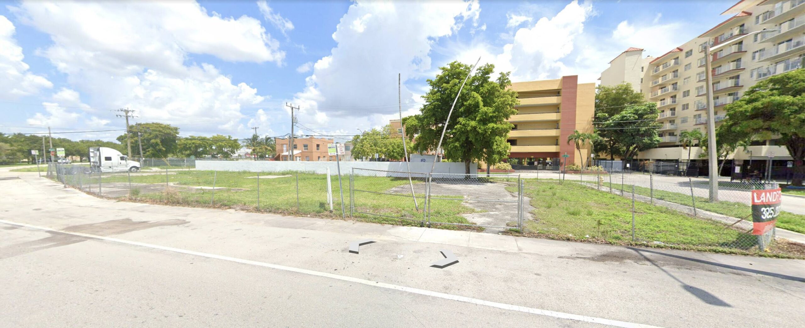 For Lease: Industrial Truck and Car Parking Land for Lease