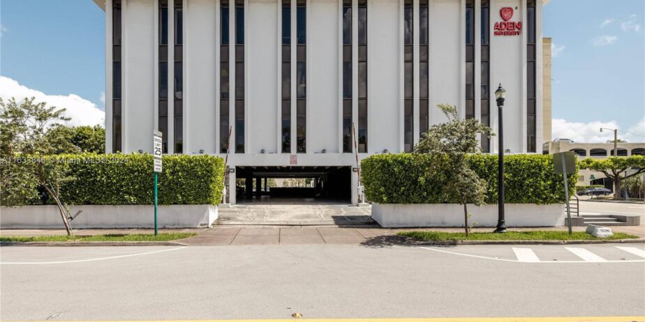 For Lease: Office Space Available in Coral Gables, FL