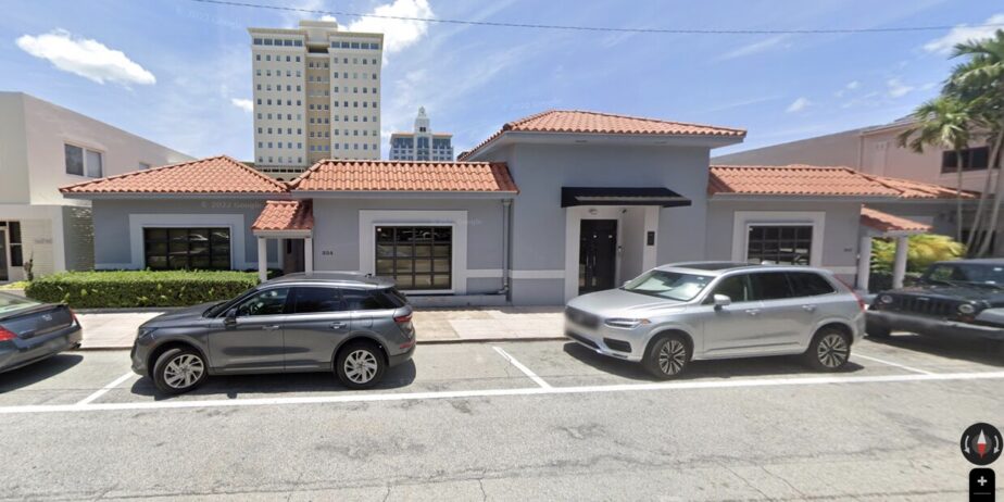 For Lease: Professional Offices at 354-362 Minorca Avenue