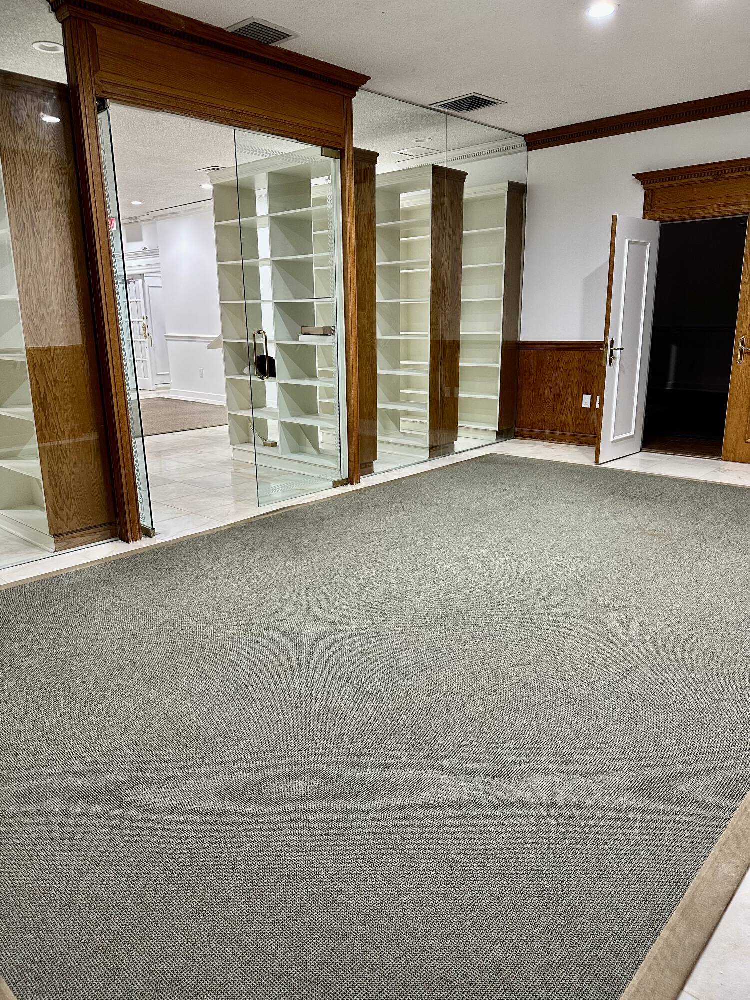 For Lease: Commonwealth Building – 46 SW 1 Street