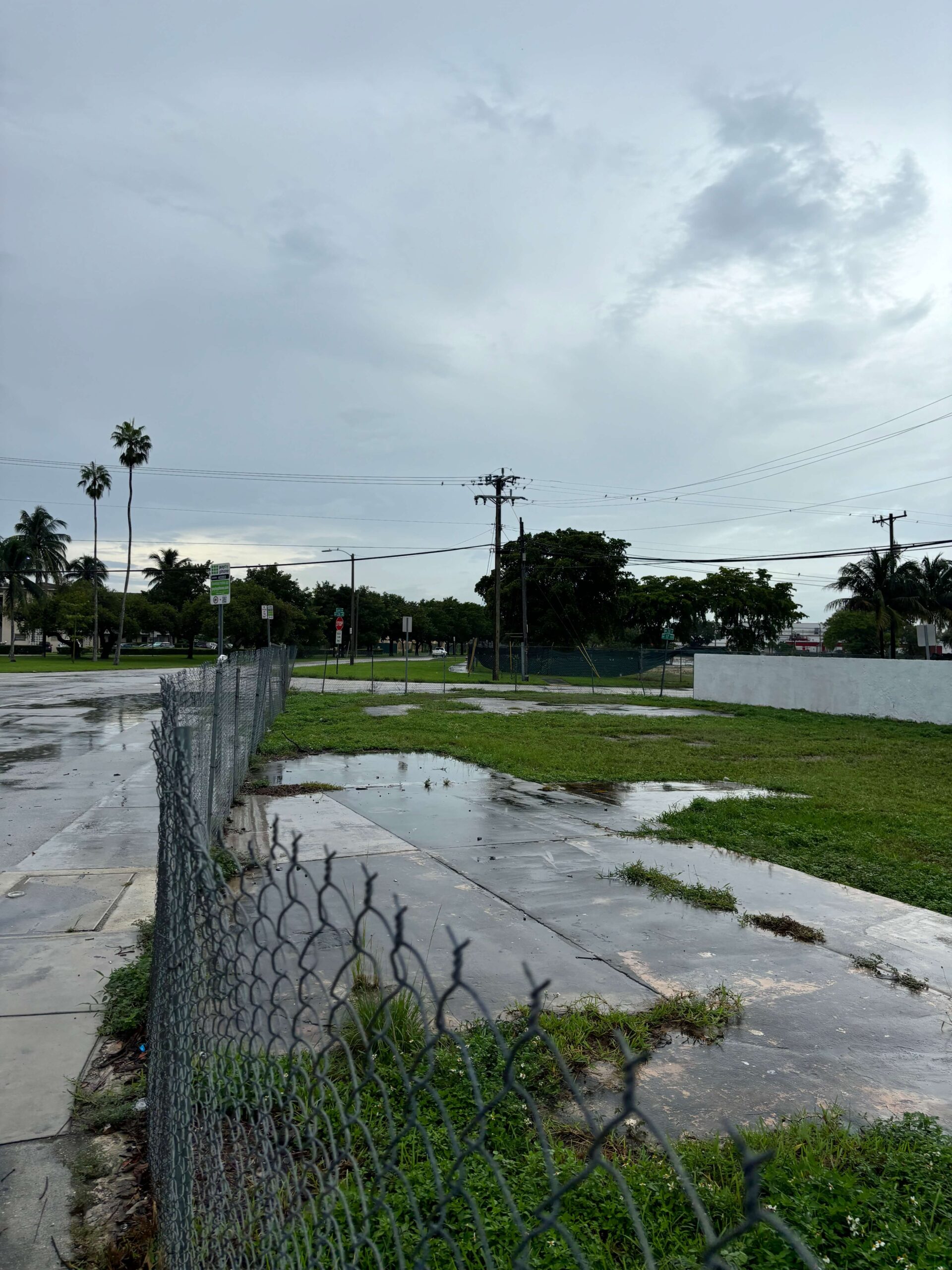 For Lease: Industrial Truck and Car Parking Land for Lease