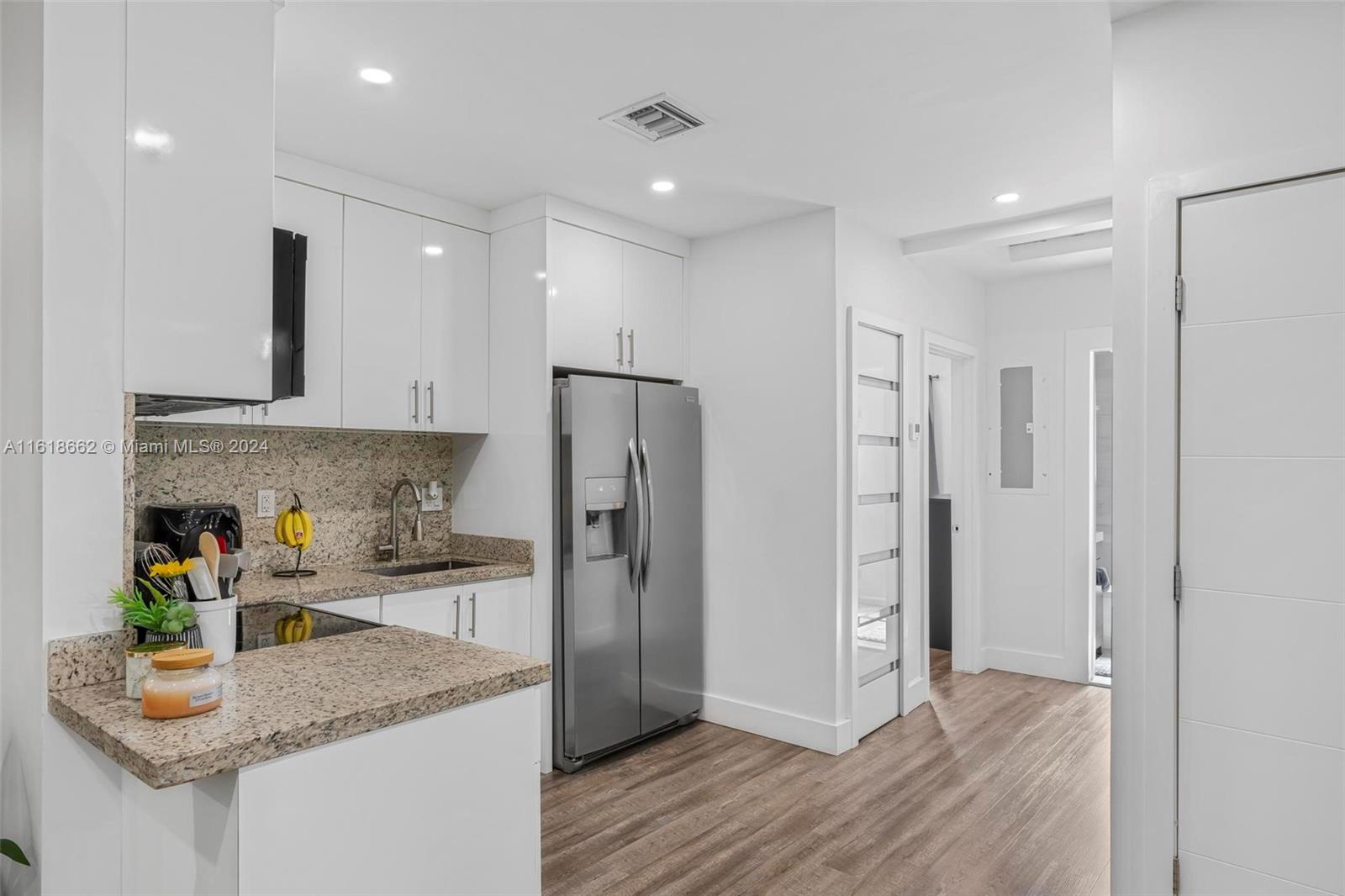 Home close to Little Havana, Coral Gables and the Airport